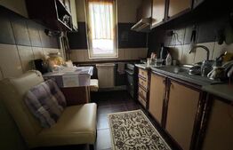 De vanzare apartament 3 camere ultra central,Tg Jiu