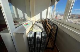 Apartament cu 3 camere, central, 67mp