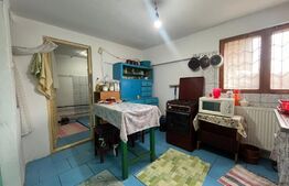 Casa de vanzare, cartierul Primaverii