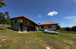 Casa 150 mp si 7300 mp teren, zona Schela