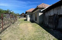 Casa renovabila de vanzare situata intr-o zona linistita in comuna Balanesti