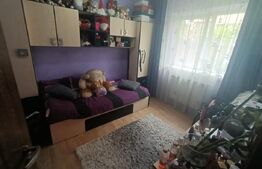 Apartament, 3 camere, 49mp, zona Plopilor
