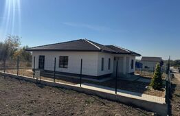 Casa plan parter, zona Narciselor 2