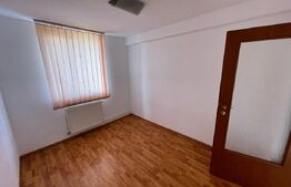 Apartament 3 camere, zona Centrala