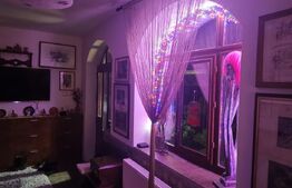 Casa de vacanta 215 mp si 4000 mp teren, zona Lelesti