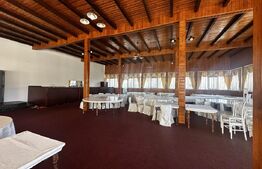 Spatiu comercial , 800 mp ulili si parcare proprie, zona centura Jiului