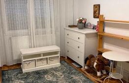 Apartament de 3 camere, decomandat, 64 mp, etajul 2, zona liceul Spiru Haret 