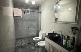 Casa cu 3 camere, 210 mp, zona semicentrala