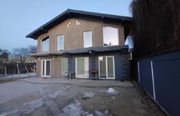 Casa cu 3 camere, 210 mp, zona semicentrala