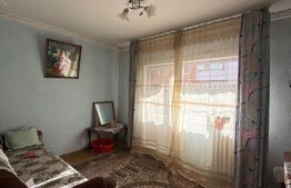 Apartament 3 camere, 71 mp, decomandat, etajul 2, zona Debarcader