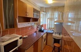 Apartament 3 camere, decomandat, zona-9 Mai