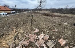 Teren intravilan de vanzare, 400 mp, zona Stroiesti