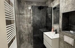 Apartament cu 2 camere, 50 mp, etaj 2, zona Centrala 