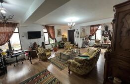 Pensiune de vanzare, 6 camere, 370 mp, zona Arcani 