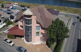 Motel + Sala de evenimente, fiecare avand suprafata de 750 mp, zona centrala