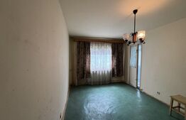 Apartament cu 2 camere, decomandat, 50 mp, etaj 1, zona Mall