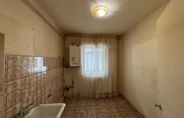 Apartament cu 2 camere, decomandat, 50 mp, etaj 1, zona Mall