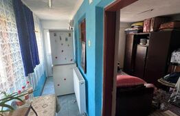 🏡 Casă de vânzare în Slobozia, Târgu-Jiu – teren generos, utilități complete