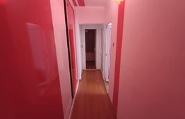 Apartament de vanzare, cu 3 camere, 70 mp, zona Revolutiei