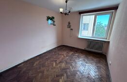 Apartament 3 camere, decomandat, Etajul 3