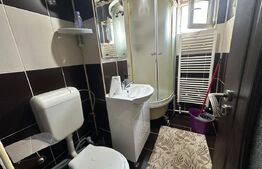 Apartament cu 3 camere, 48 mp, zona Plopilor