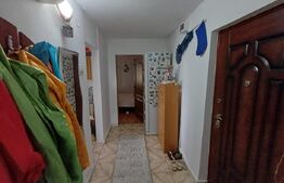 Apartament cu 2 camere, 58 mp, decomandat, zona Debarcader