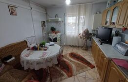 Apartament cu 2 camere, 58 mp, decomandat, zona Debarcader