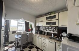 Apartament cu 2 camere, decomandat, zona Plopilor 