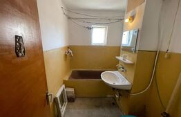 Apartament cu 3 camere, decomandat, 71 mp, Zona Garii