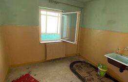 Apartament cu 3 camere, decomandat, 71 mp, Zona Garii