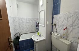 Apartament cu 3 camere, 45 mp, zona 23 August