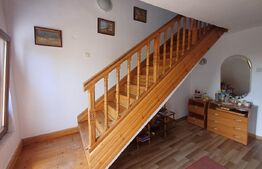 Casa plan parter plus etaj cu 6 camere, 250 mp si 2400 mp teren, zona Pestisani