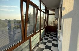 Apartament cu 3 camere, decomandat, 70 mp, etaj 2