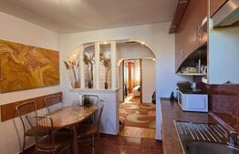 Apartament 4 camere, decomandat, zona piata mica