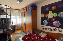 Apartament 4 camere, decomandat, zona piata mica