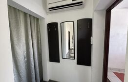 Apartament cu 3 camere, decomandat, zona semicentrala