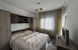 Apartament cu 3 camere, decomandat, zona semicentrala