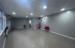 Spatiu comercial de vanzare, 80 mp, zona Debarcader