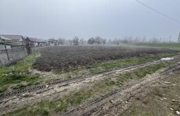 Teren 2000 mp, zona Dragutesti