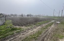 Teren 2000 mp, zona Dragutesti