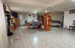 Case + teren de vanzare in zona Carbesti