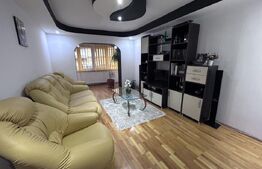 Apartament 3 camere, 68 mp, zona 9 Mai - Aleea Teilor