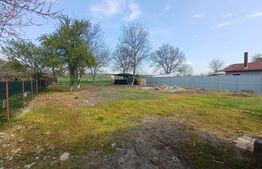 Casa batraneasca, renovabila, 1000 mp, front 18 ml, zona Arcani