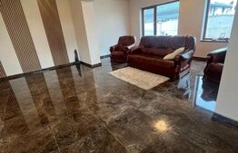 Casa de vanzare, 4 camere, 200 mp, zona centrala - Primaverii