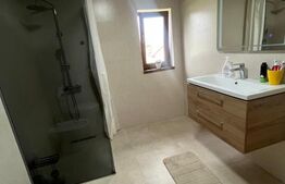 Casa de vanzare, 4 camere, 200 mp, zona centrala - Primaverii