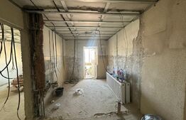 Apartament 3 camere, decomangdat, zona 8 Mai 