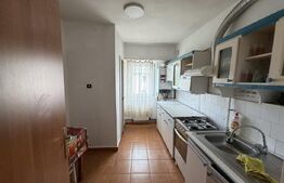 Apartament 3 camere, decomandat, 72 mp, zona Victoriei