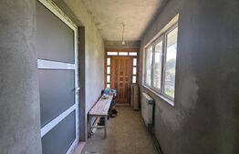 Casa cu suprafata de 395 mp - Com. Arcani sat Sanatesti