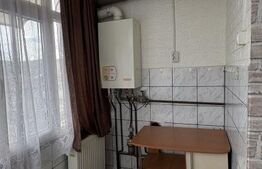 Apartament 2 camere, decomandat, etajul 3, în Rovinari