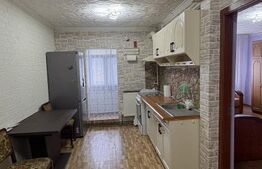 Apartament 2 camere, decomandat, etajul 3, în Rovinari